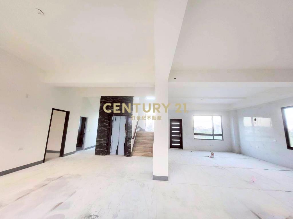 BE094近羅運電梯大農舍