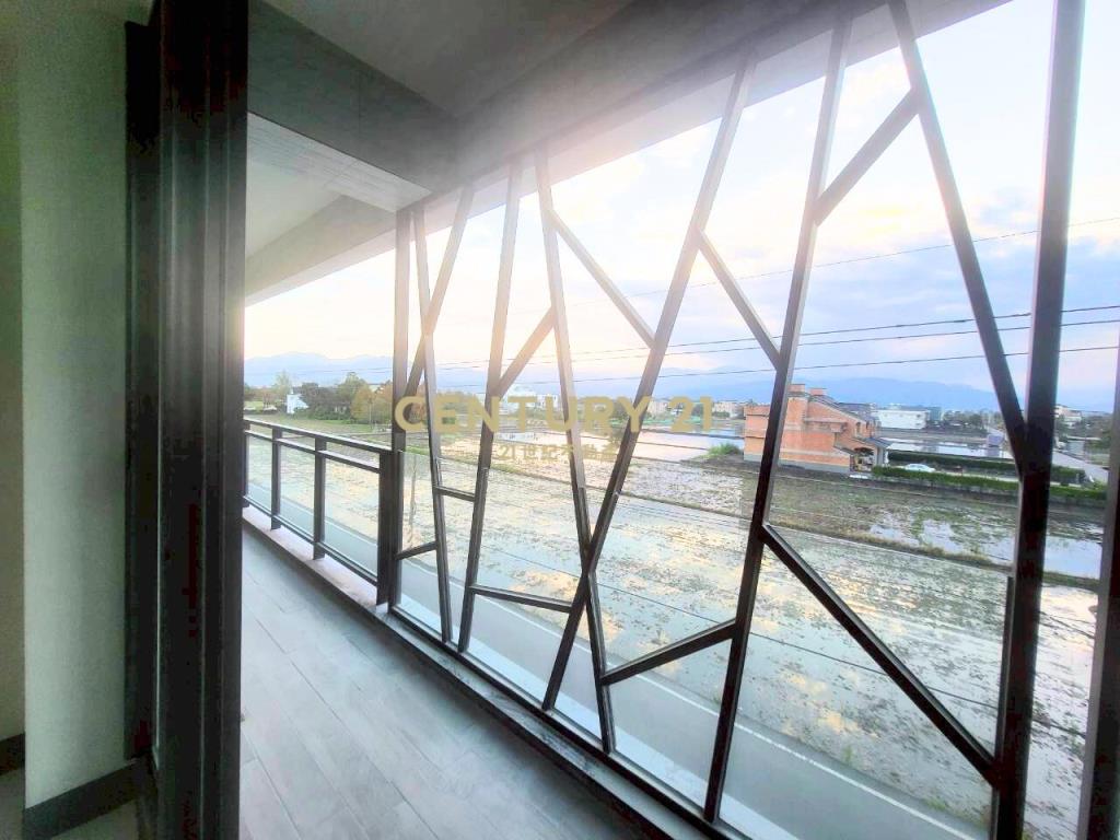 BE094近羅運電梯大農舍