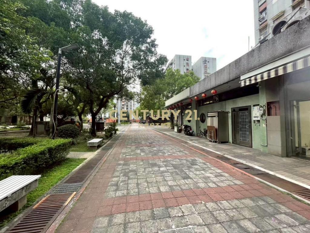 JG039內湖行善大面寬金店面