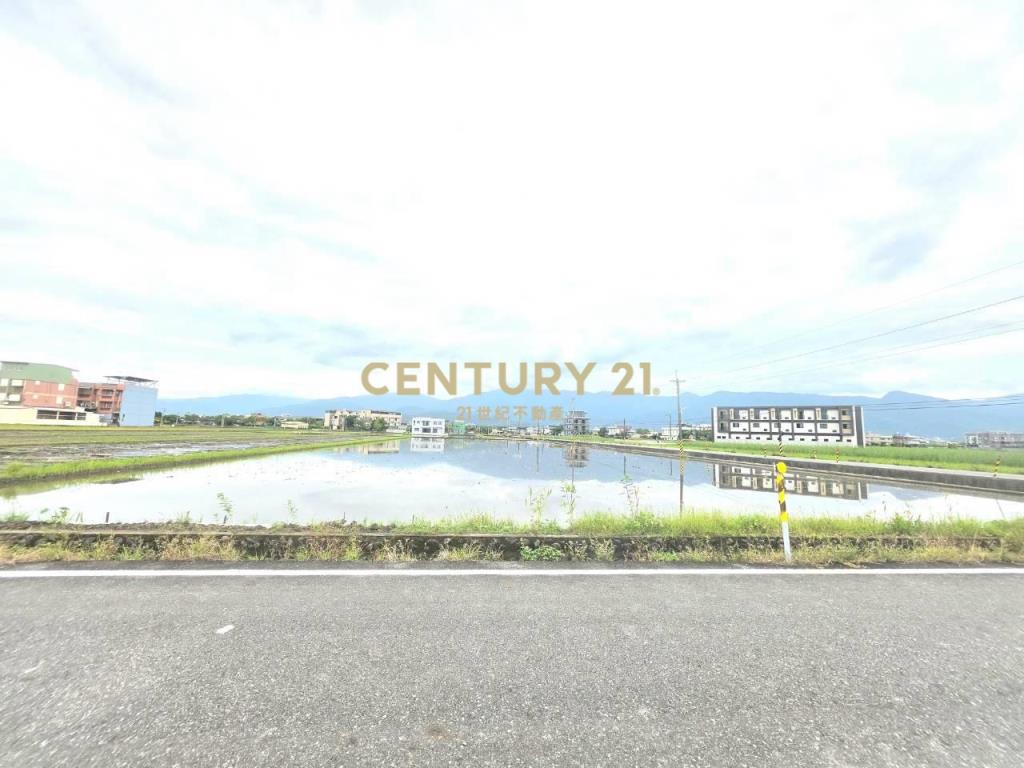 BC854礁溪30米大面寬增值農地