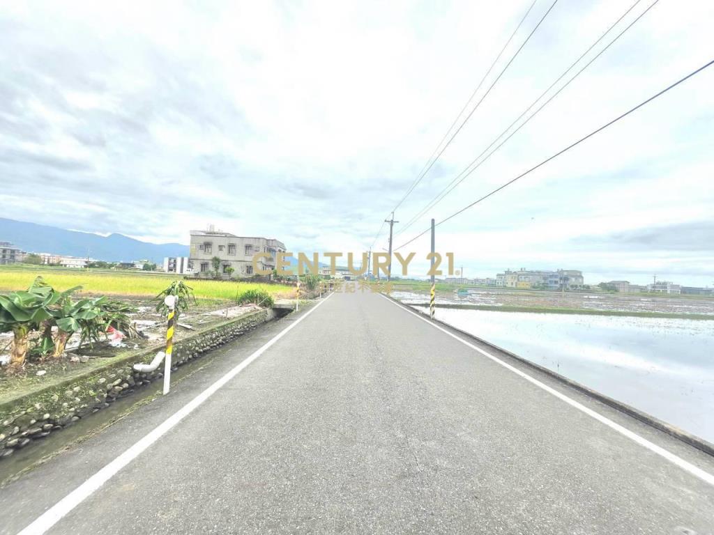BC854礁溪30米大面寬增值農地
