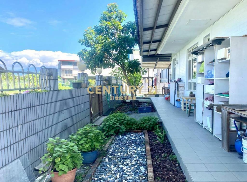 FE090交流道旁大面寬水池莊園農舍(附