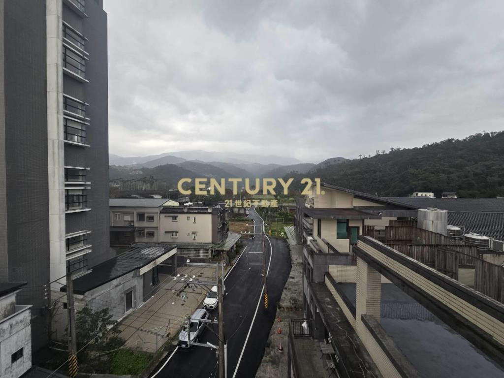 礁溪名人居一樓工作室26.79坪質感空間