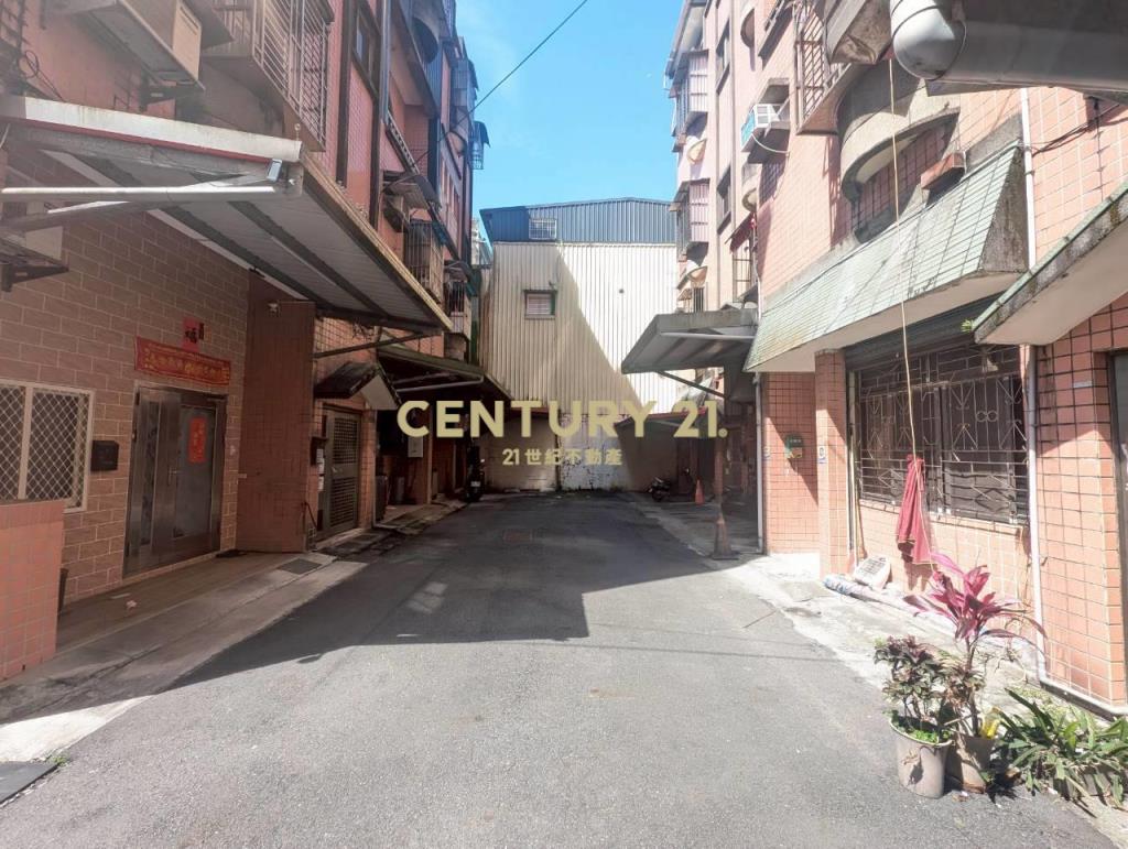FB310近龍德工業區｜高投報重疊透天1