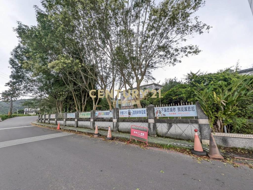 FC406聖母護校旁足坪1213美農地