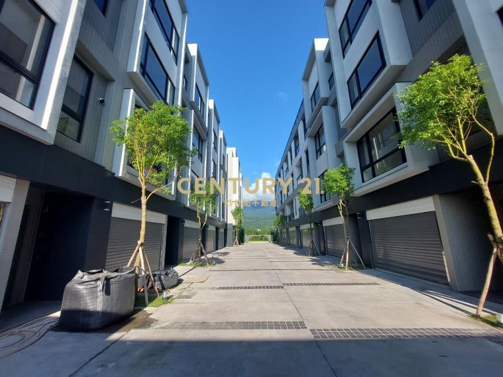 DB404礁響悅A2全新電梯透天別墅