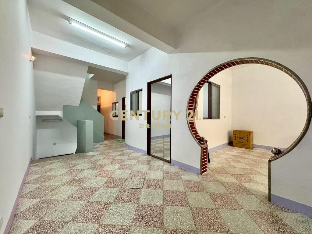 DB369獨家礁溪後火車站車位透天