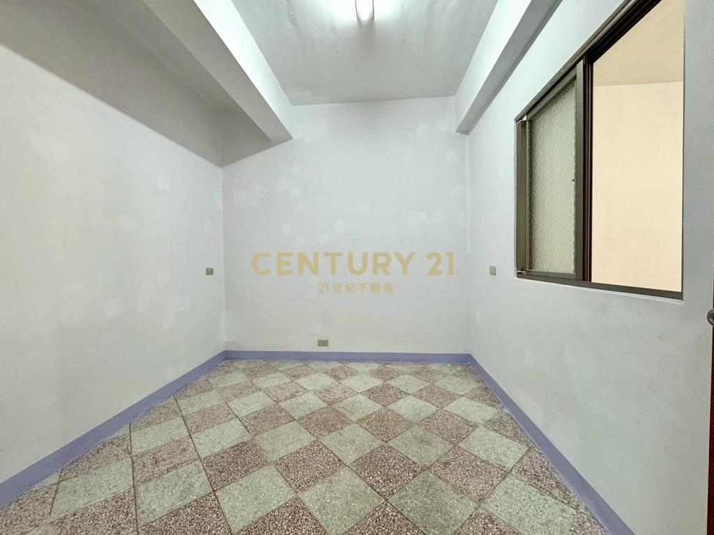 DB369獨家礁溪後火車站車位透天