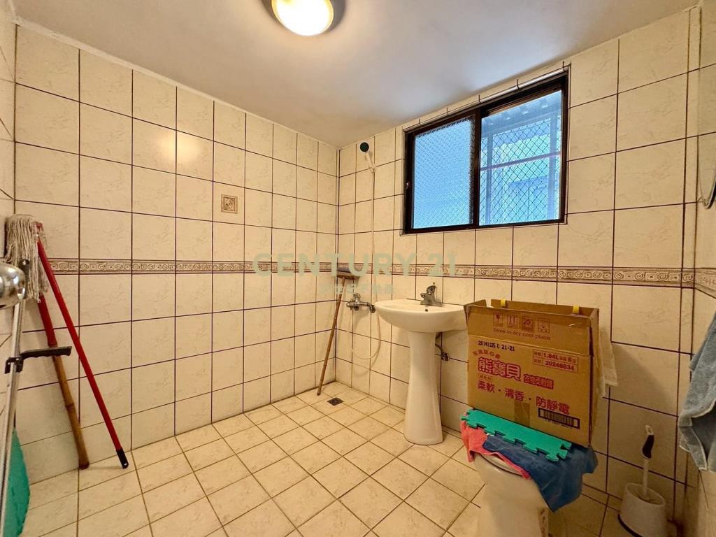 DB369獨家礁溪後火車站車位透天