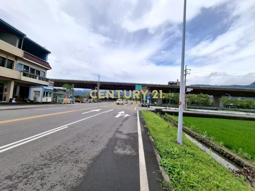 JC333近礁溪交流道剛好足坪美景農地