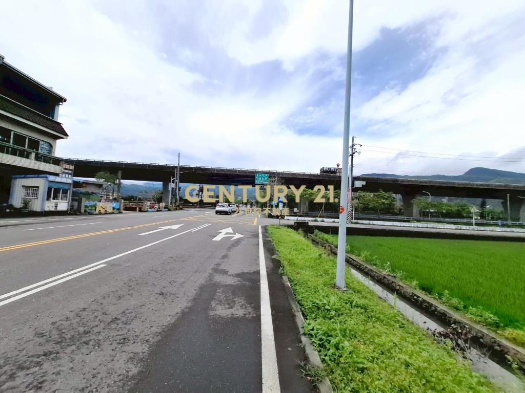 JC333近礁溪交流道剛好足坪美景農地