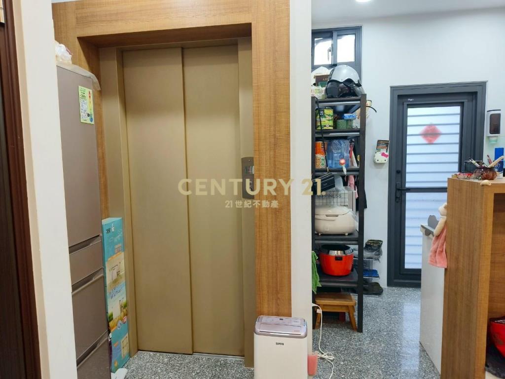 DB394礁溪輕屋齡電梯透天