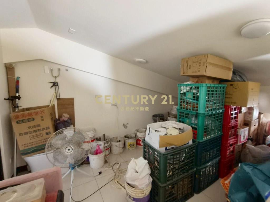 DB394礁溪輕屋齡電梯透天