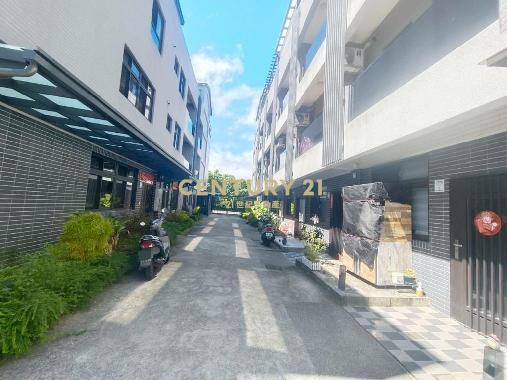 DB394礁溪輕屋齡電梯透天