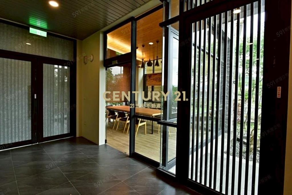 DA902員山雲上泉雙套房華廈