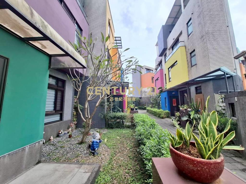 DB417近轉運站裝潢豪華透天別墅