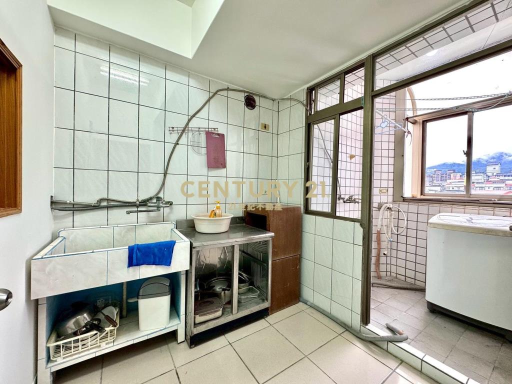 DA956礁溪市區超便宜4+1房