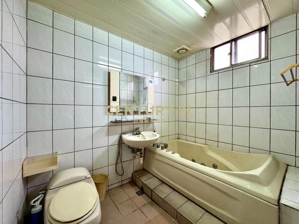 DA956礁溪市區超便宜4+1房