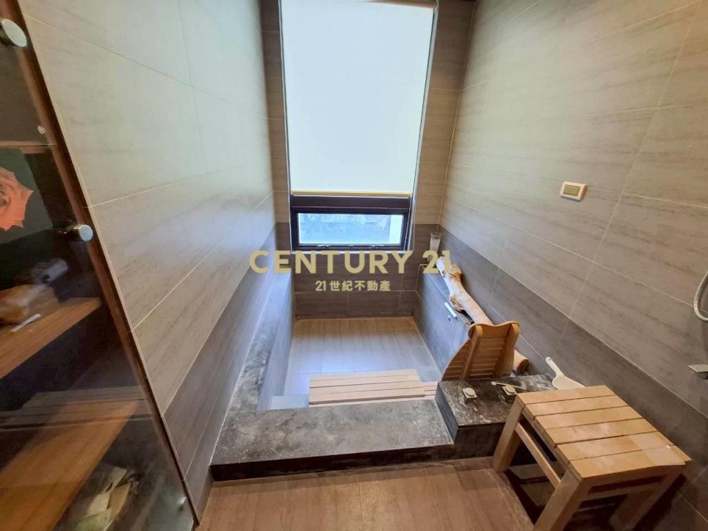 DA957近轉運站邊間2房雙湯屋