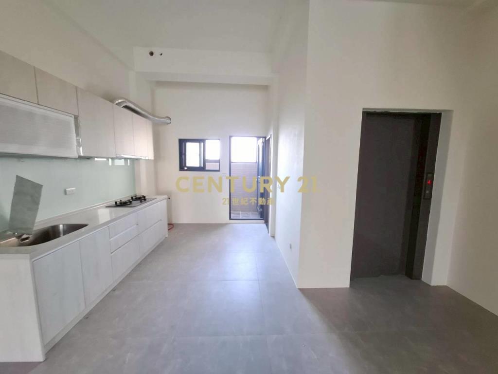 DB419宜運旁全新邊間採光佳透天別墅