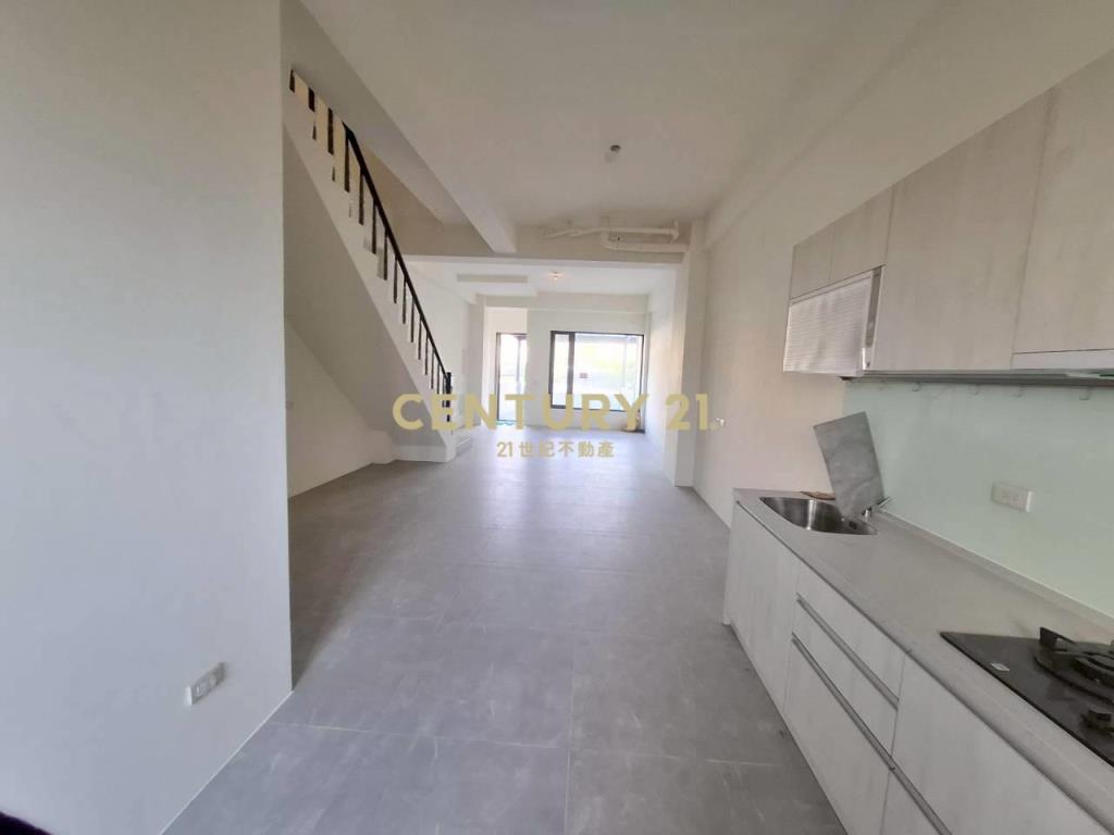 DB419宜運旁全新邊間採光佳透天別墅