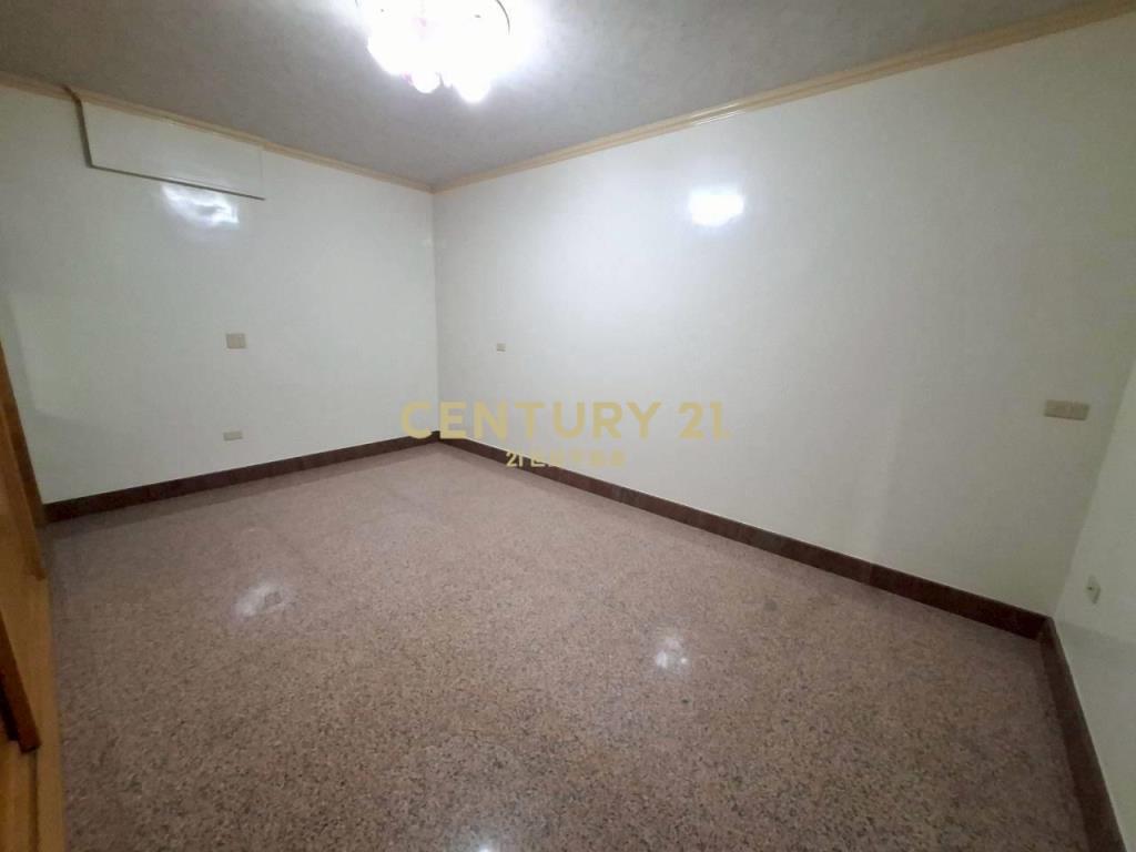 DG070近礁溪老街大面寬坪數店面透天