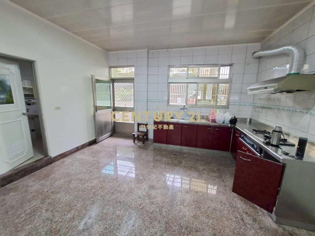 DG070近礁溪老街大面寬坪數店面透天