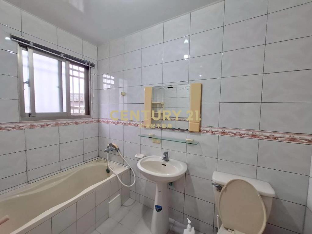 DG070近礁溪老街大面寬坪數店面透天