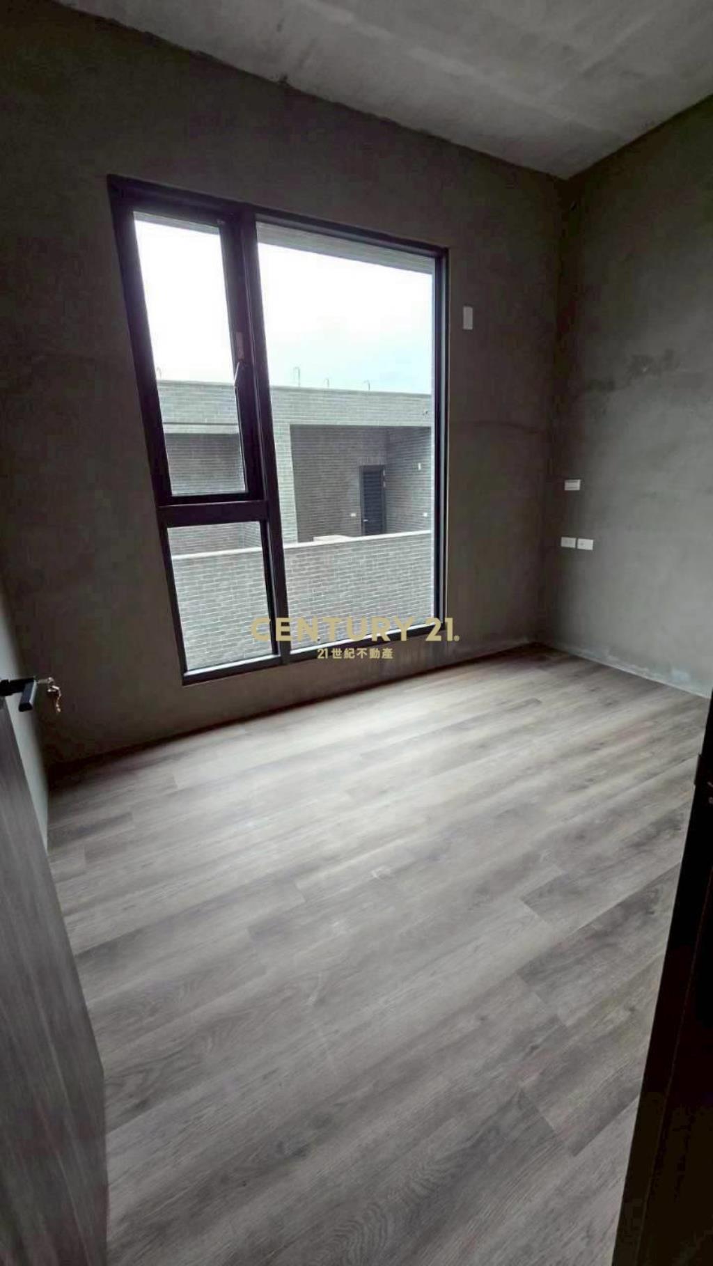 DA967員山市中心頤和園2房車位華廈