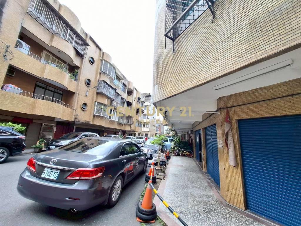 DG071近礁溪市區三角窗大面寬店住