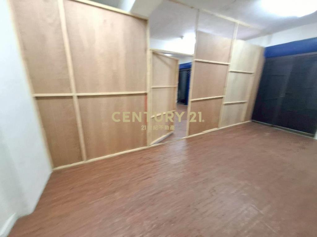 DG071近礁溪市區三角窗大面寬店住