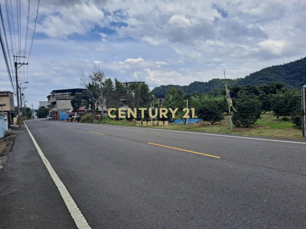 JC374林美路旁大面寬農地