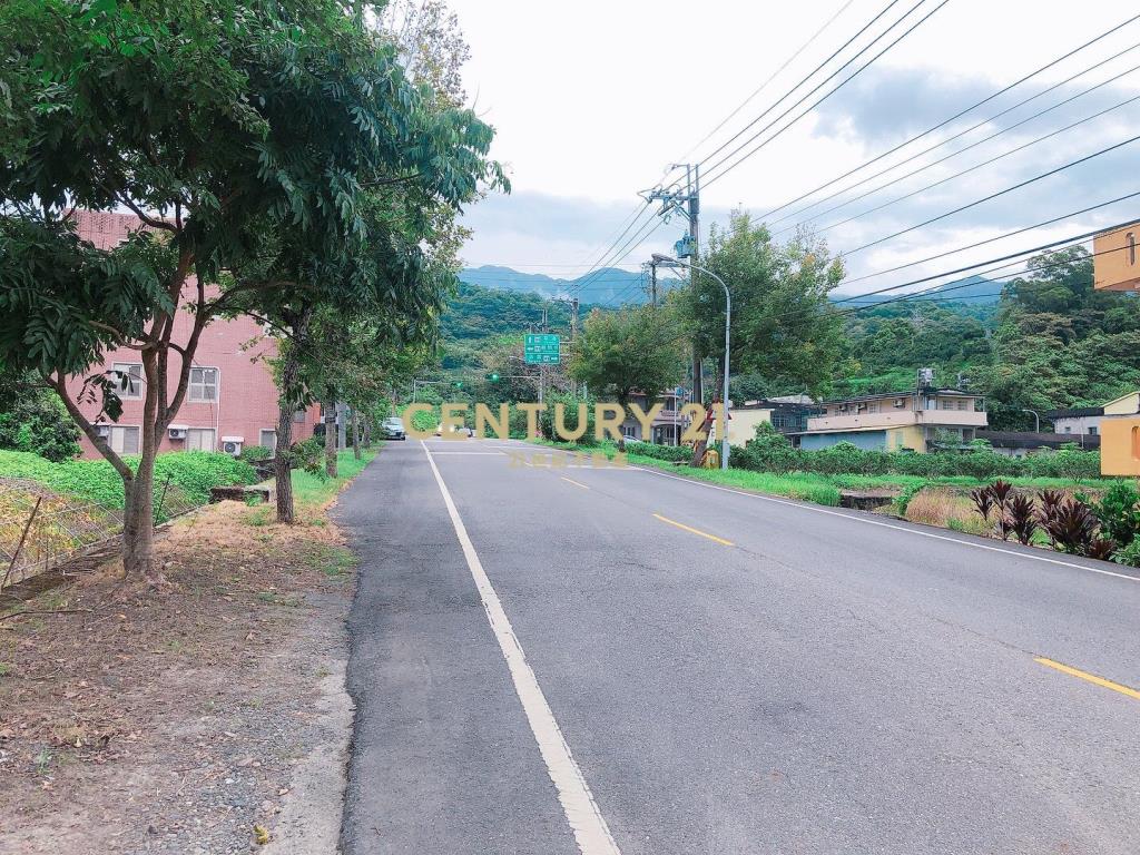 JC374林美路旁大面寬農地