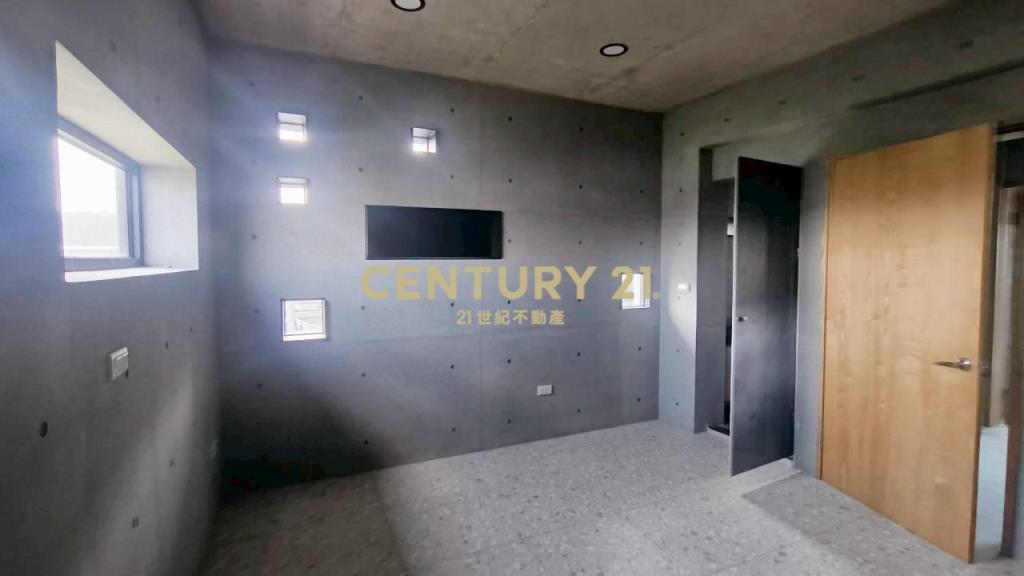 DE171礁溪左岸清水模全新農舍