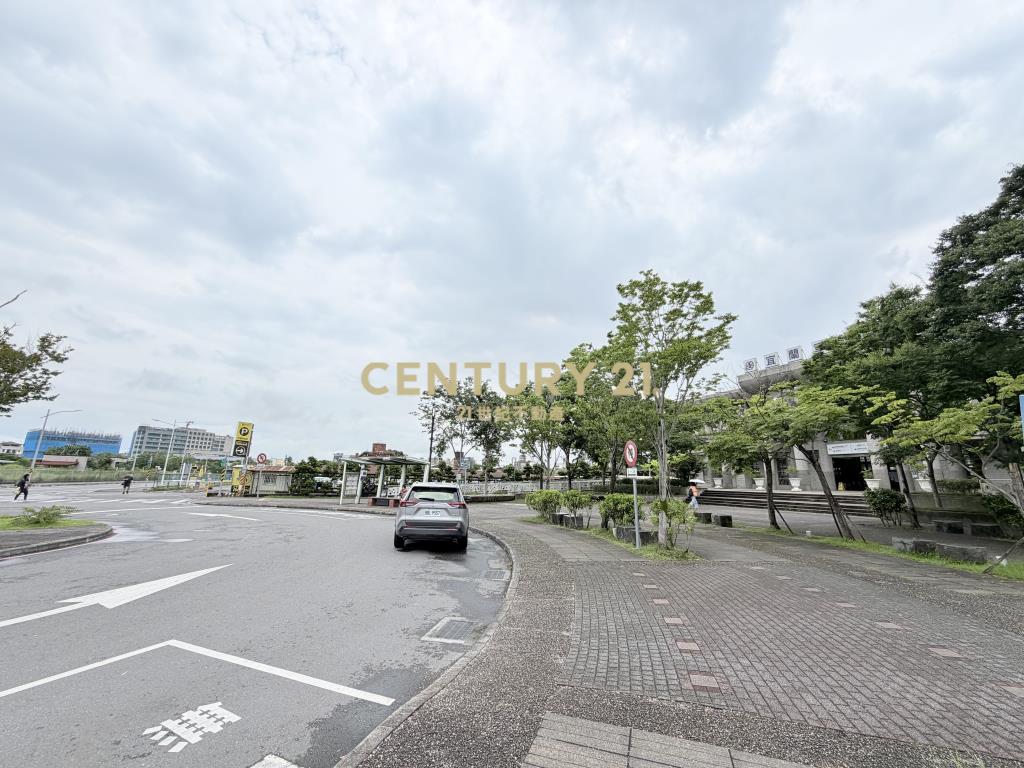DG072宜蘭東區大面寬文青店面