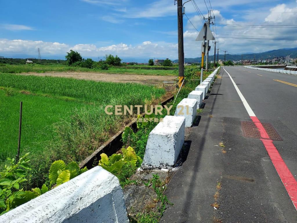 CC488宜蘭礁溪交流道雙面農地