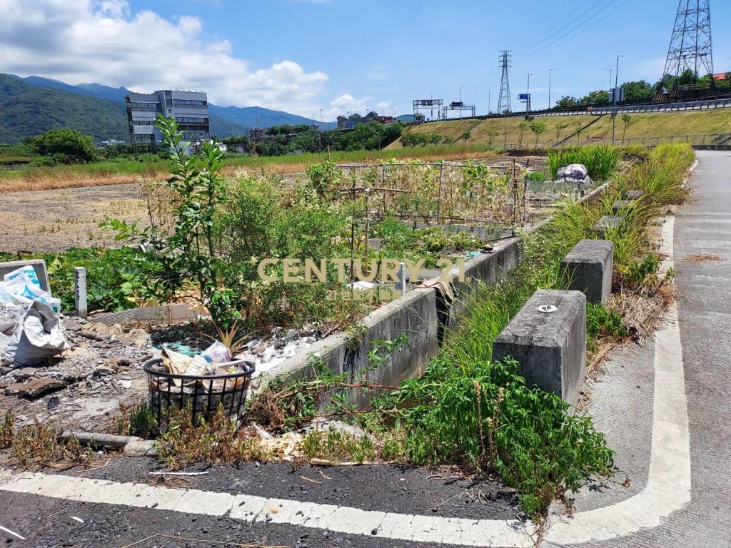 CC488宜蘭礁溪交流道雙面農地