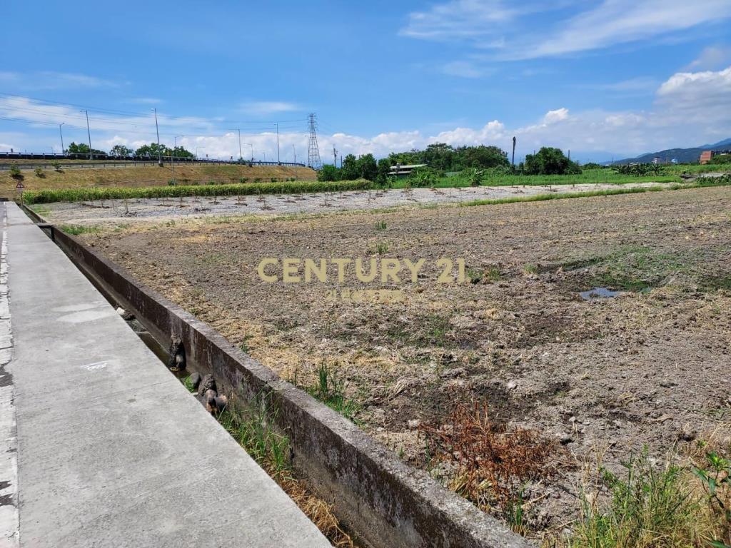 CC488宜蘭礁溪交流道雙面農地