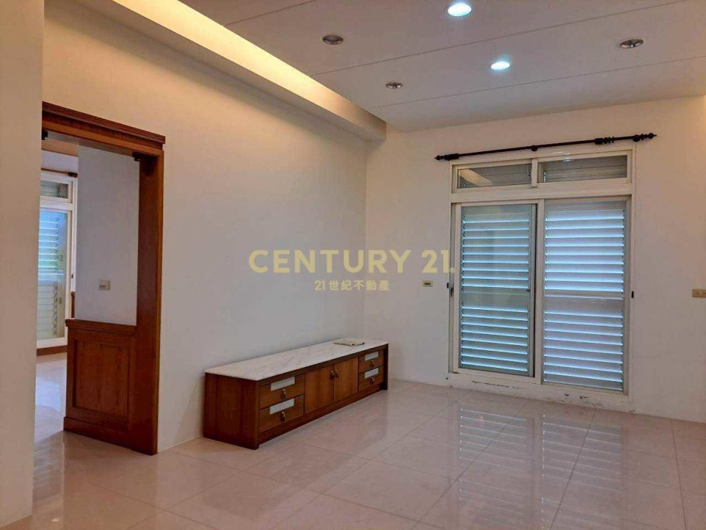 CE135閒雲野鶴大器農舍