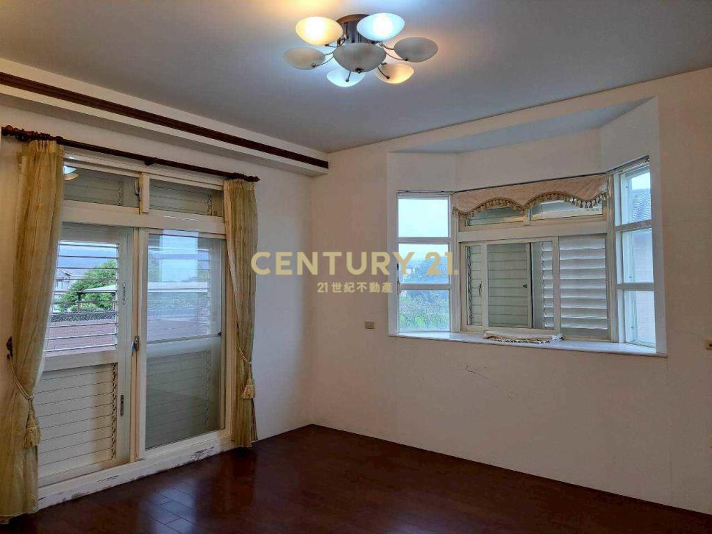 CE135閒雲野鶴大器農舍