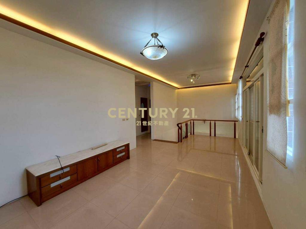 CE135閒雲野鶴大器農舍