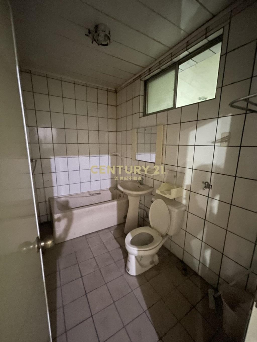 CB293泰山路機能靜巷透天