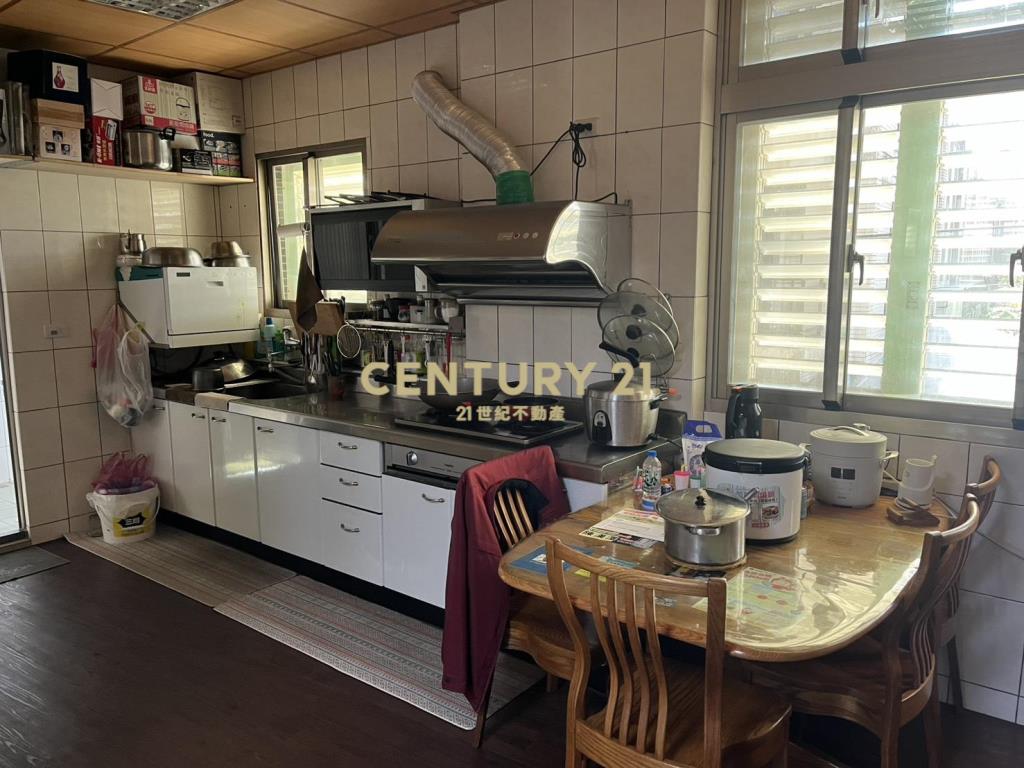 CG121文化中心三角窗黃金店面