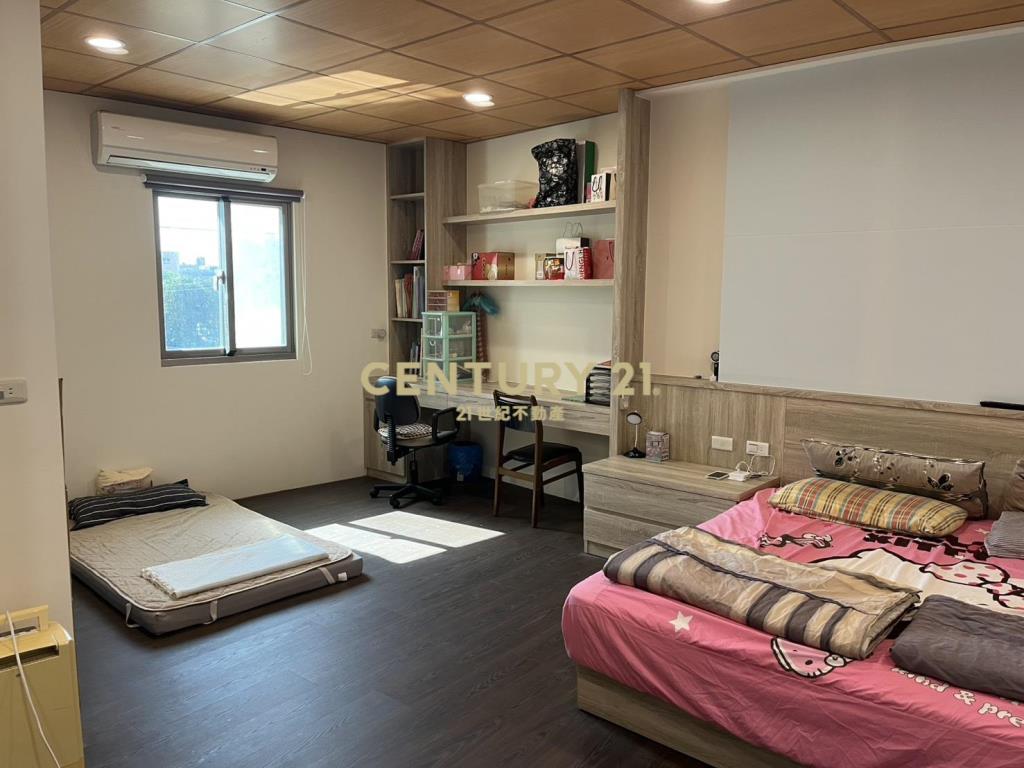 CG121文化中心三角窗黃金店面