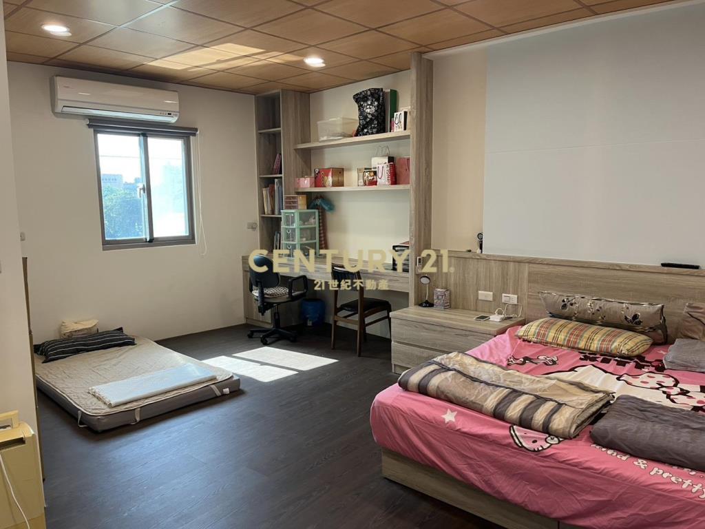 CG121文化中心三角窗黃金店面