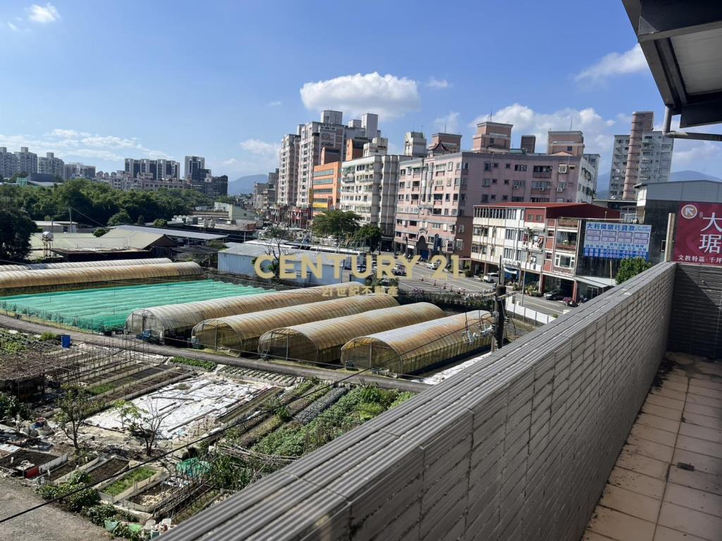 CG121文化中心三角窗黃金店面