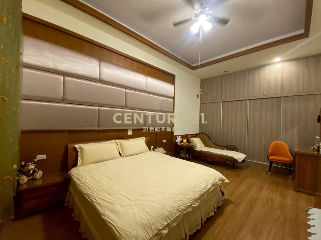 CB305近五結交流道經典雙併別墅