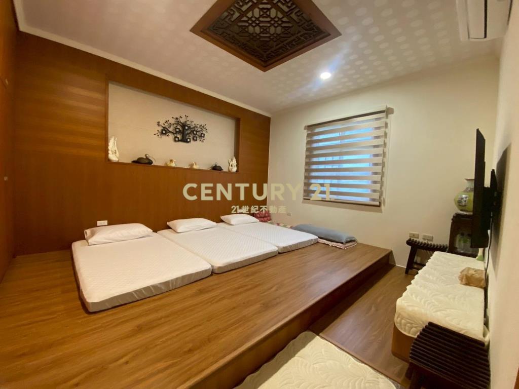 CB305近五結交流道經典雙併別墅