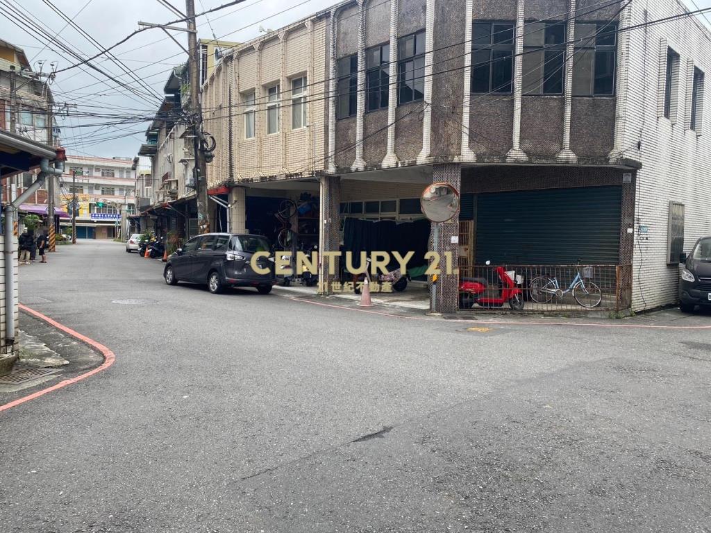 CA479泰山路靜巷社區公寓一樓