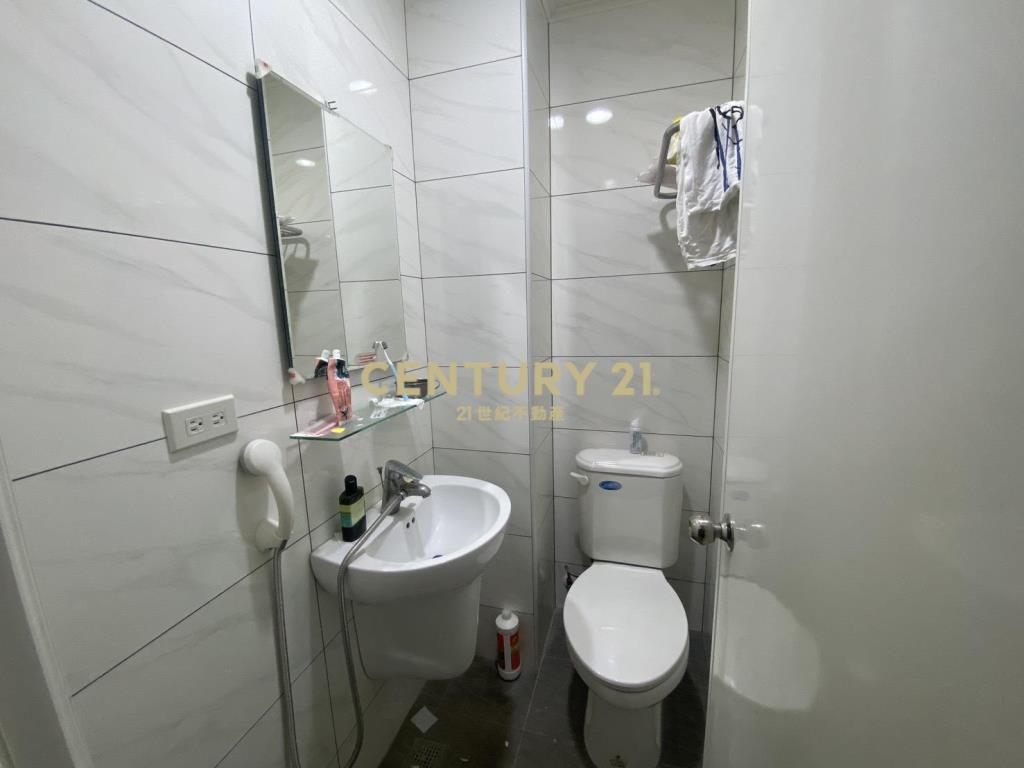 CA479泰山路靜巷社區公寓一樓